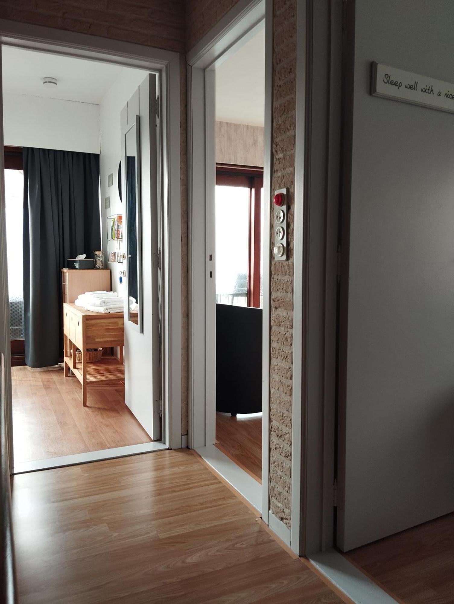 Ferienwohnung Logies Lily Oudenburg Exterior foto