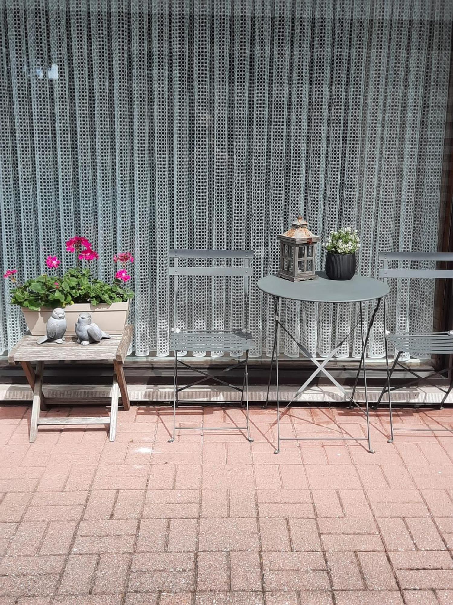 Ferienwohnung Logies Lily Oudenburg Exterior foto