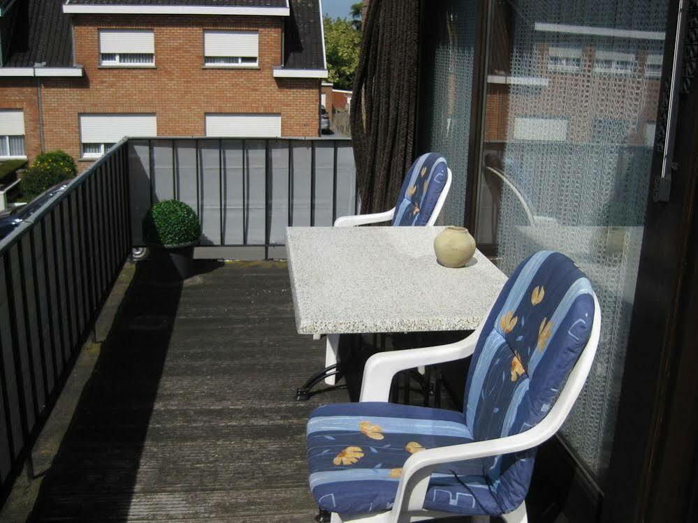 Ferienwohnung Logies Lily Oudenburg Exterior foto